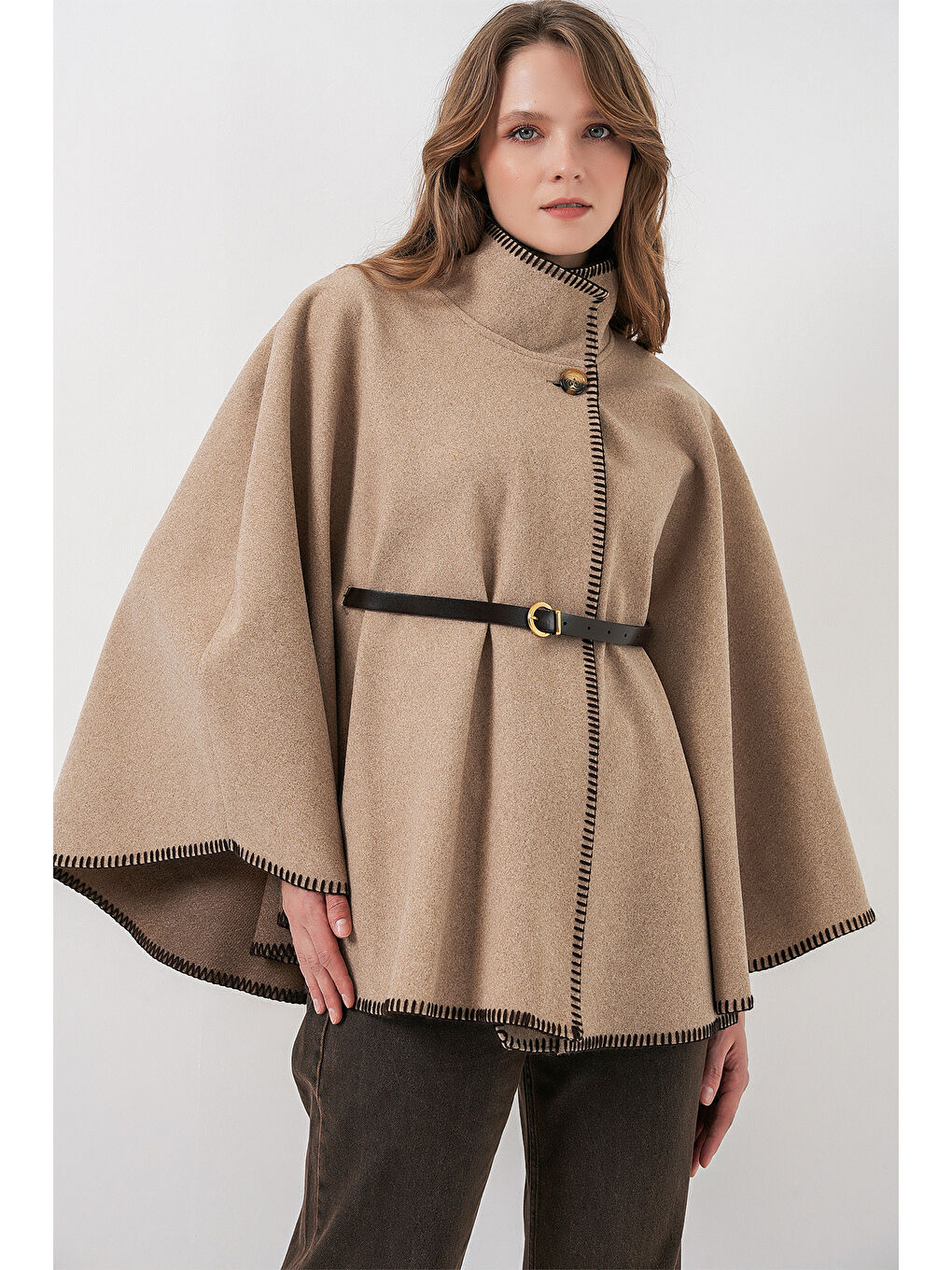 Kadın Dikiş Detaylı Kaşe Panço 9166 - A.Bej