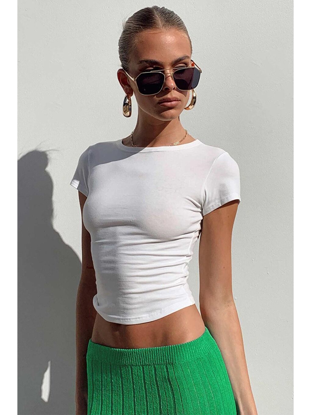 Beyaz Bisiklet Yaka Basic Kadın Tişört Mg1725