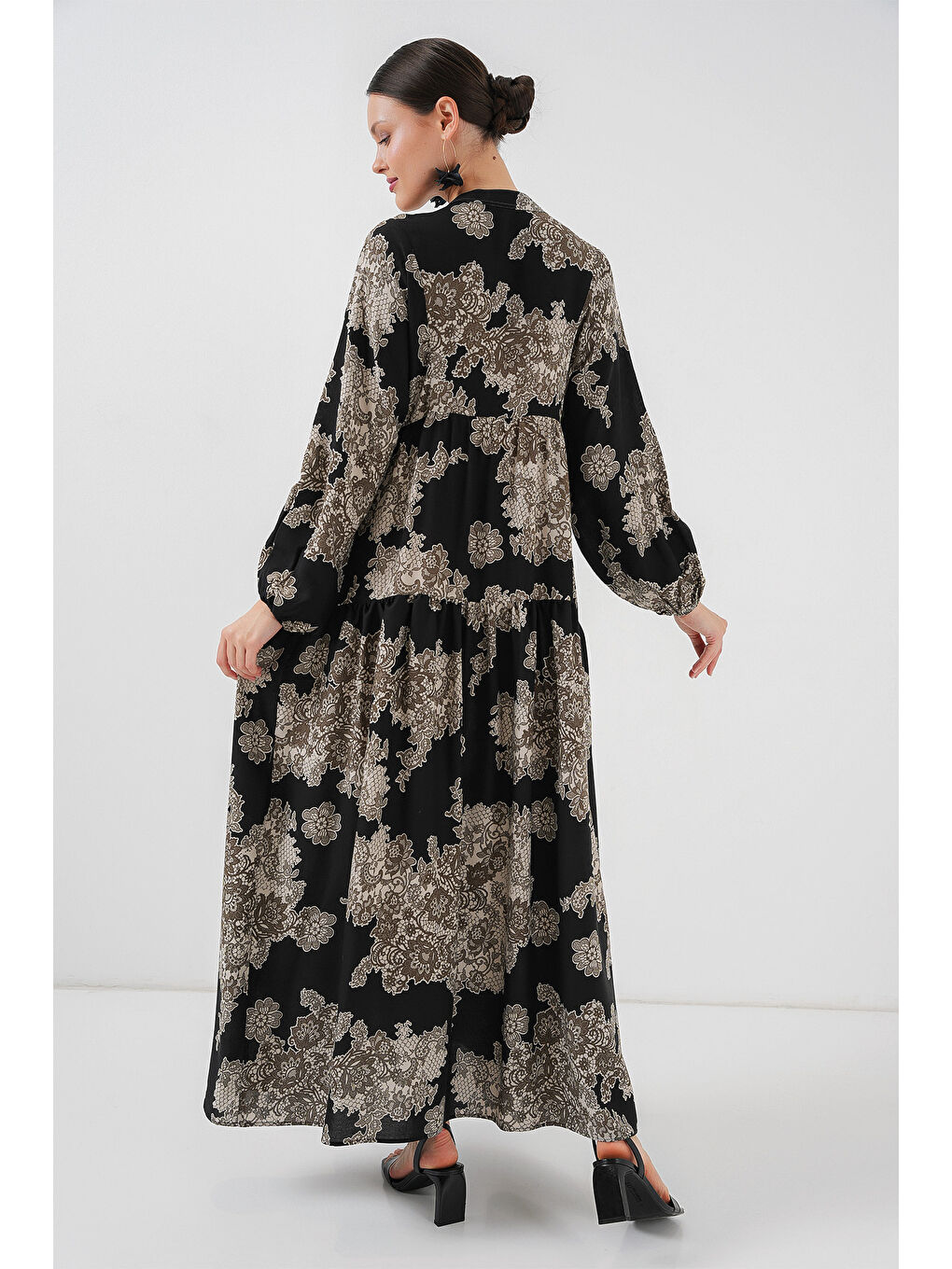 2423 Otantik Desenli Tesettür Elbise - Siyah 7-4