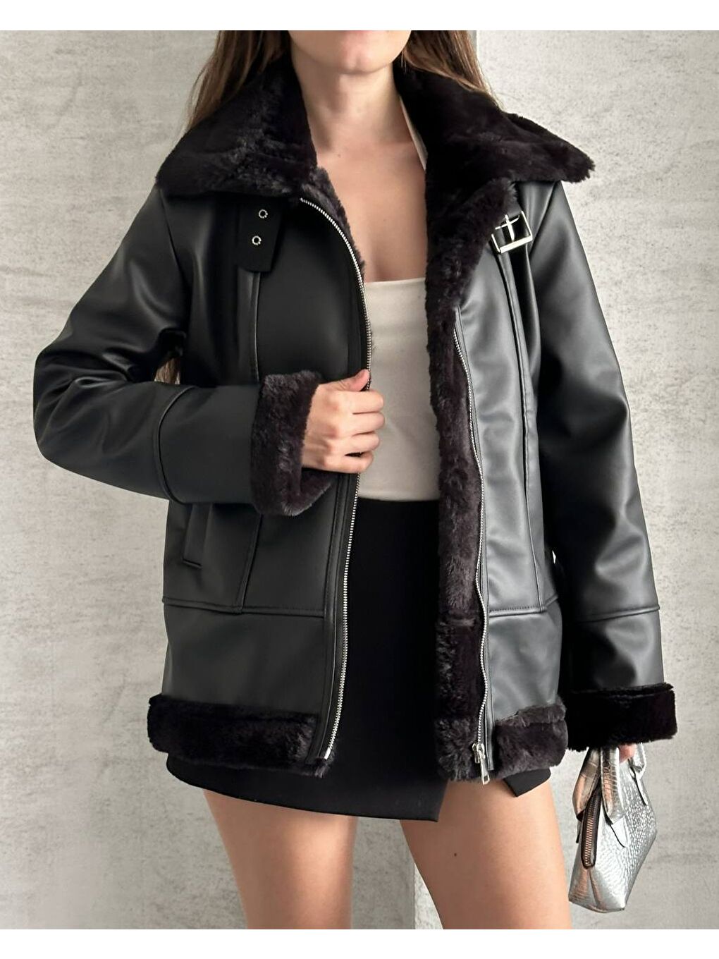 Siyah Kürk Detaylı Biker Deri Mont-1