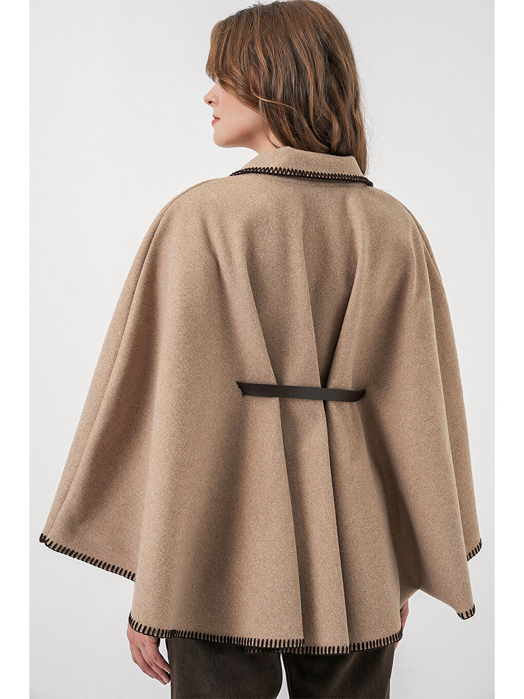 Kadın Dikiş Detaylı Kaşe Panço 9166 - A.Bej-5