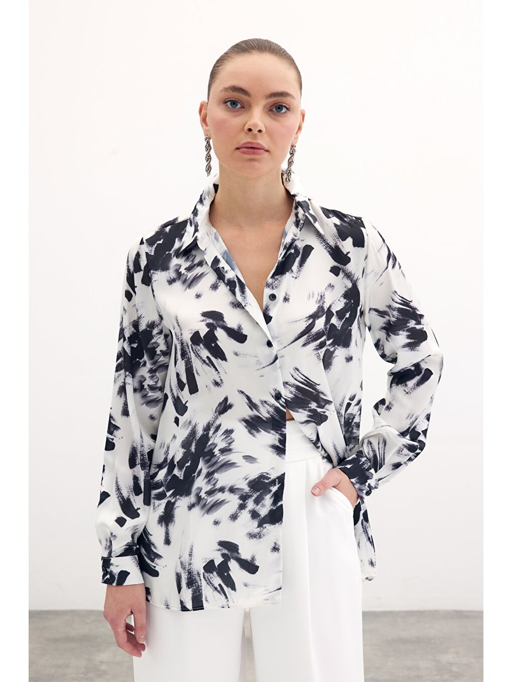 Desenli Klasik Gömlek - Siyah