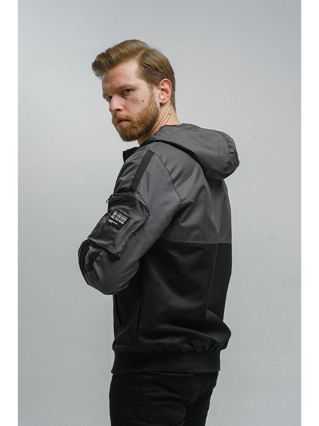 Gri Cebi Çanta Detaylı Suya Dayanıklı Dar Kesim Erkek Mevsimlik Yağmurluk-2