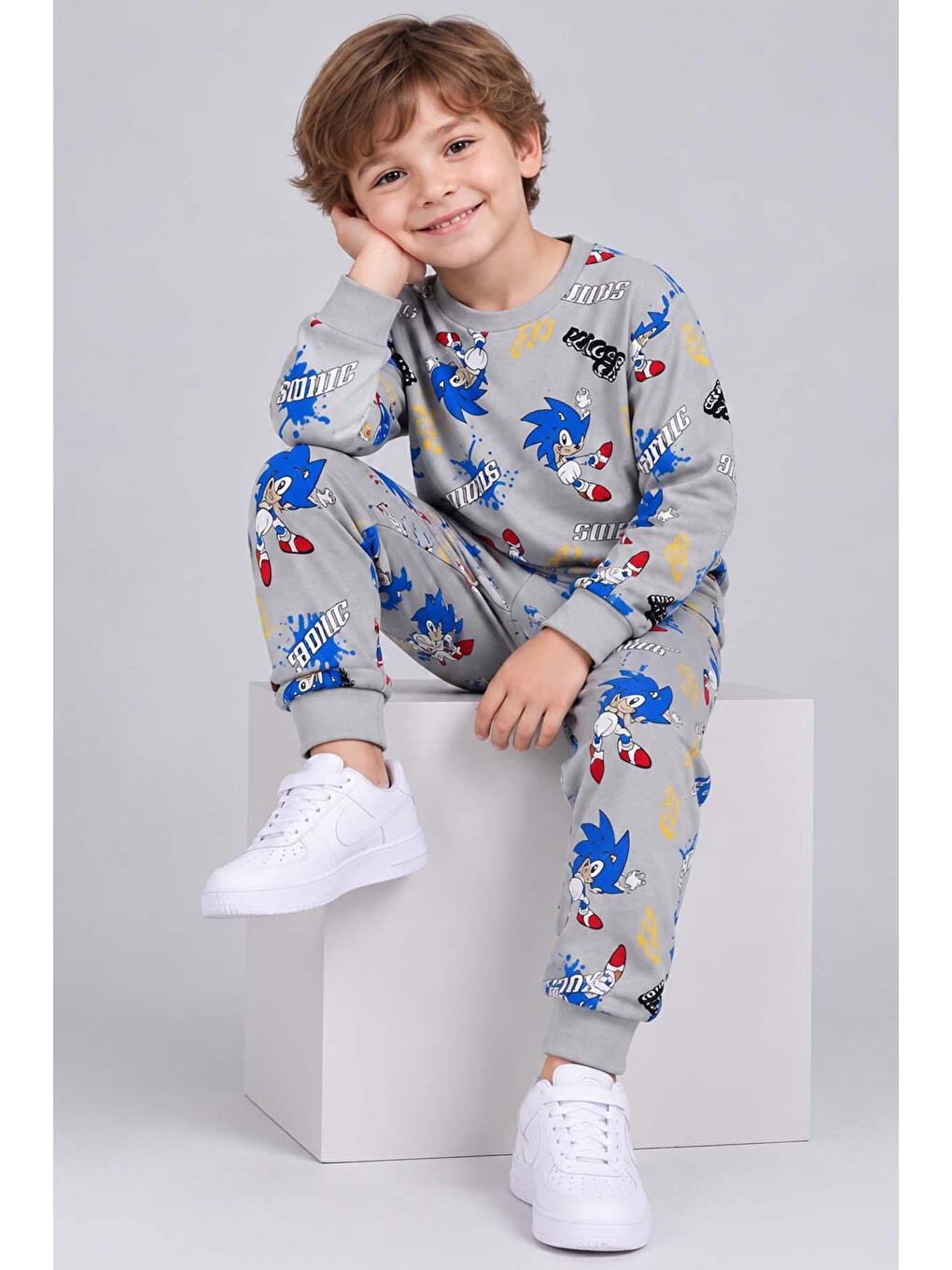 Erkek Çocuk Üzerinde Sonic Yazı Ve Karakter Baskılı Gri Pijama Takımı-3