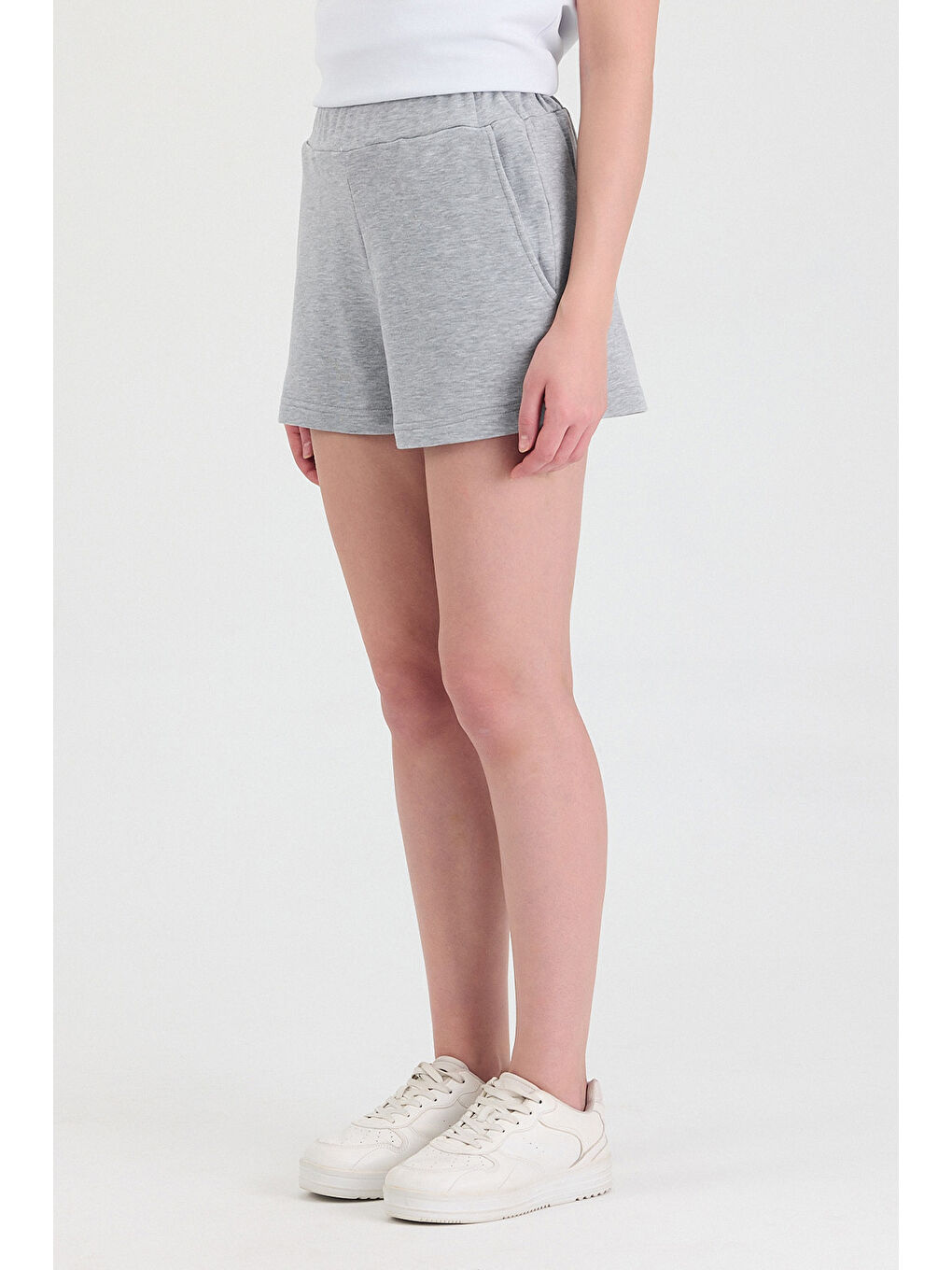 Kadın Timeless Gri Şort-3