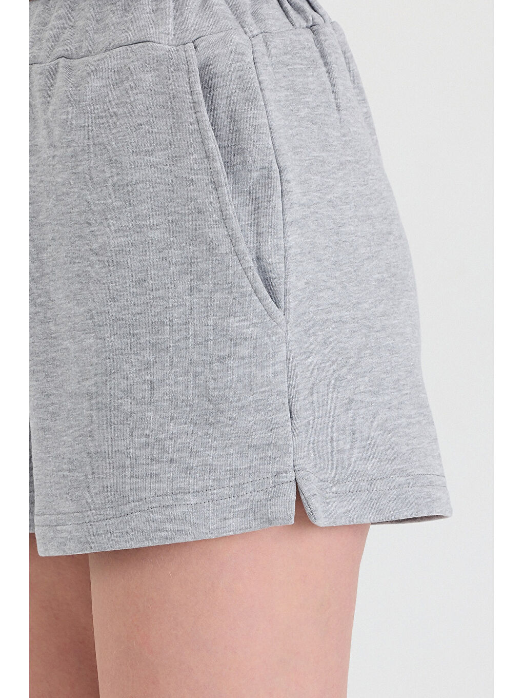 Kadın Timeless Gri Şort-4