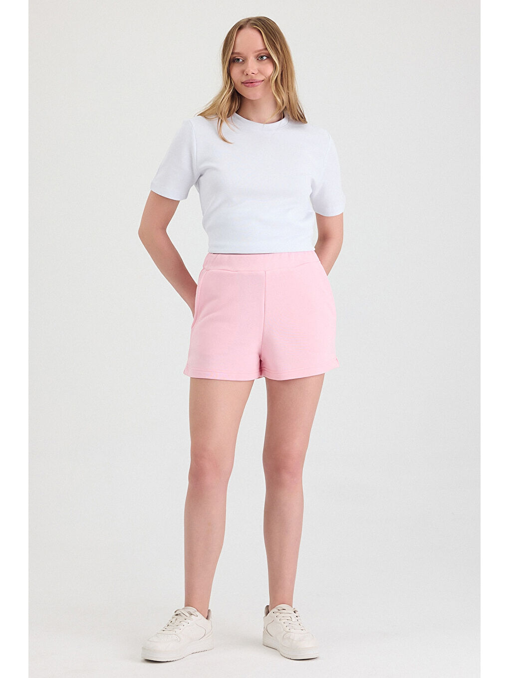 Kadın Timeless Pembe Şort-1