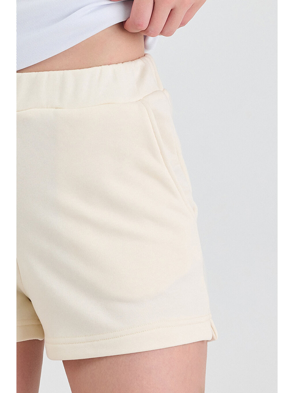 Ekru Kadın Timeless Krem Şort-4