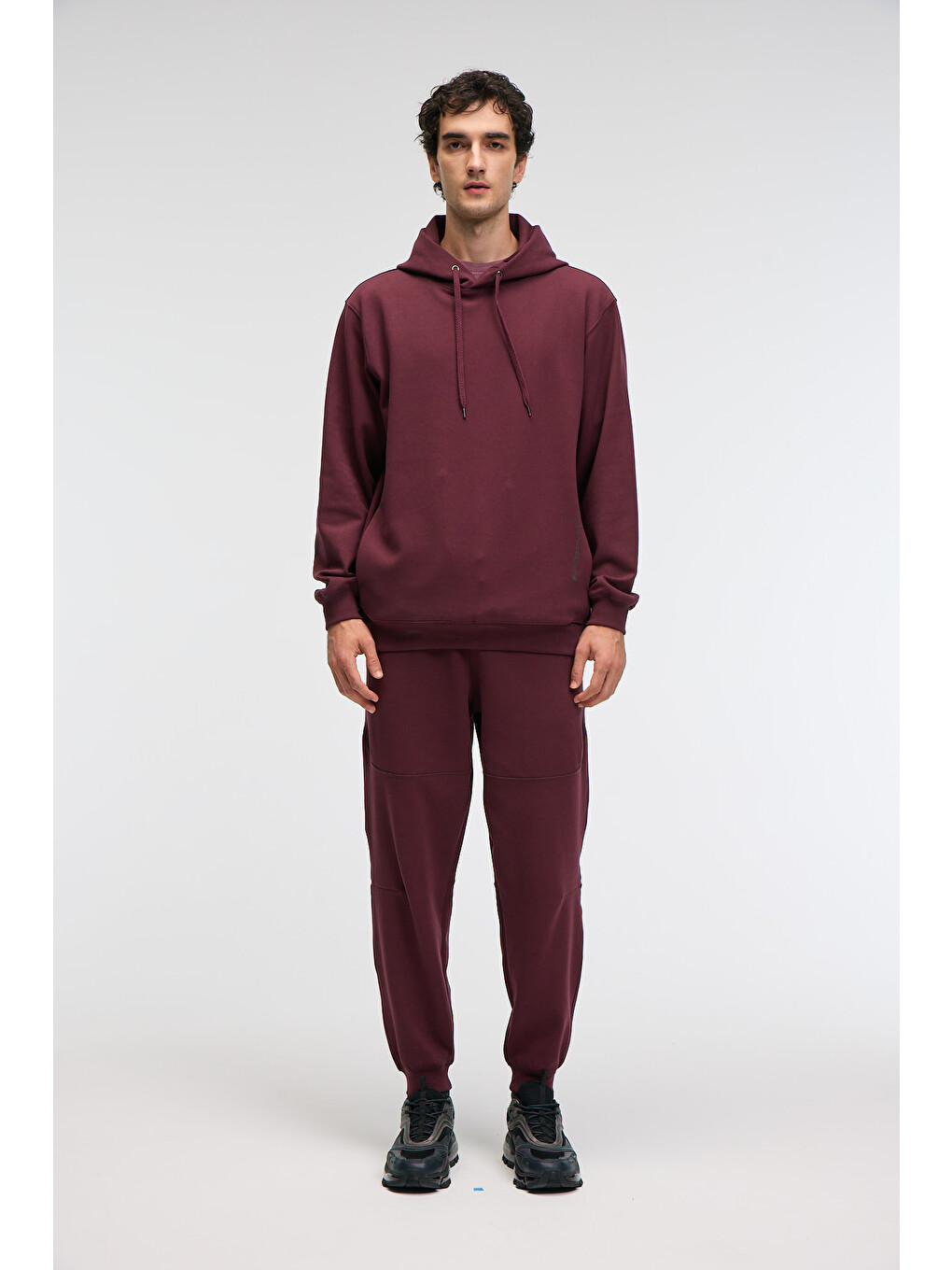 Dashıell Erkek Kapüşonlu Kordonlu Önü Baskılı Bordo Sweatshirt-1