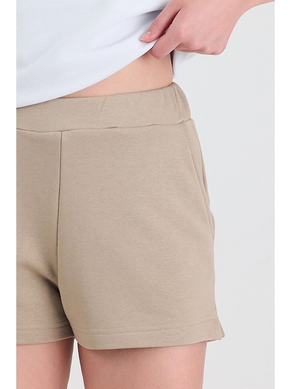 Bej Kadın Timeless Vizon Şort-1