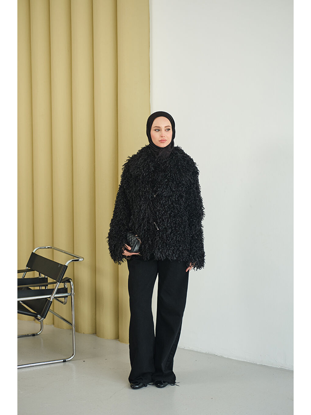 Kadın Kıvırcık Astarlı Kürk Siyah-4