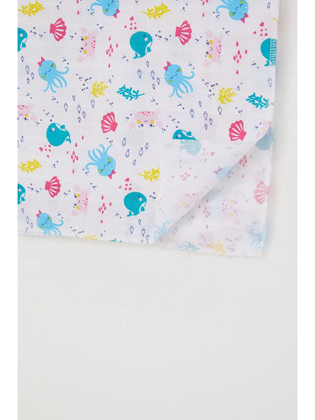 Yenidoğan Bebek Müslin Battaniye Sevimli Deniz Hayvanları Desenli Beyaz (77 X 94 Cm)-2