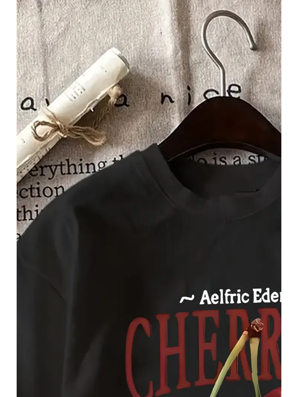 Kadın Siyah Cherry Baskılı Regular Bisiklet Yaka T-Shirt-2