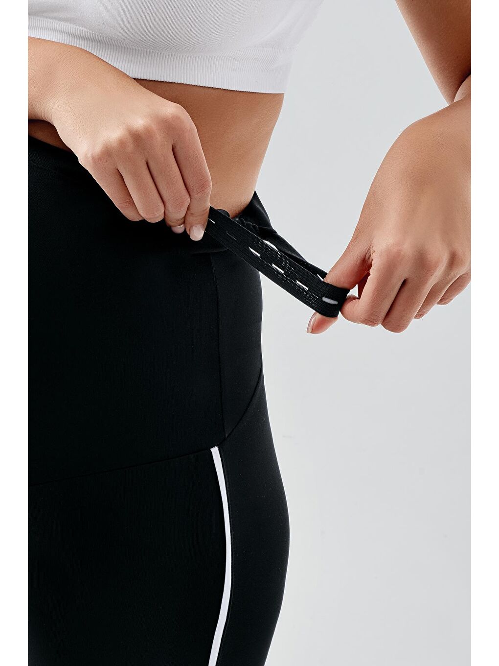 Siyah Biyeli Diz Üstü Biker Esnek Ayarlanabilir Bel Hamile Tayt T27-4