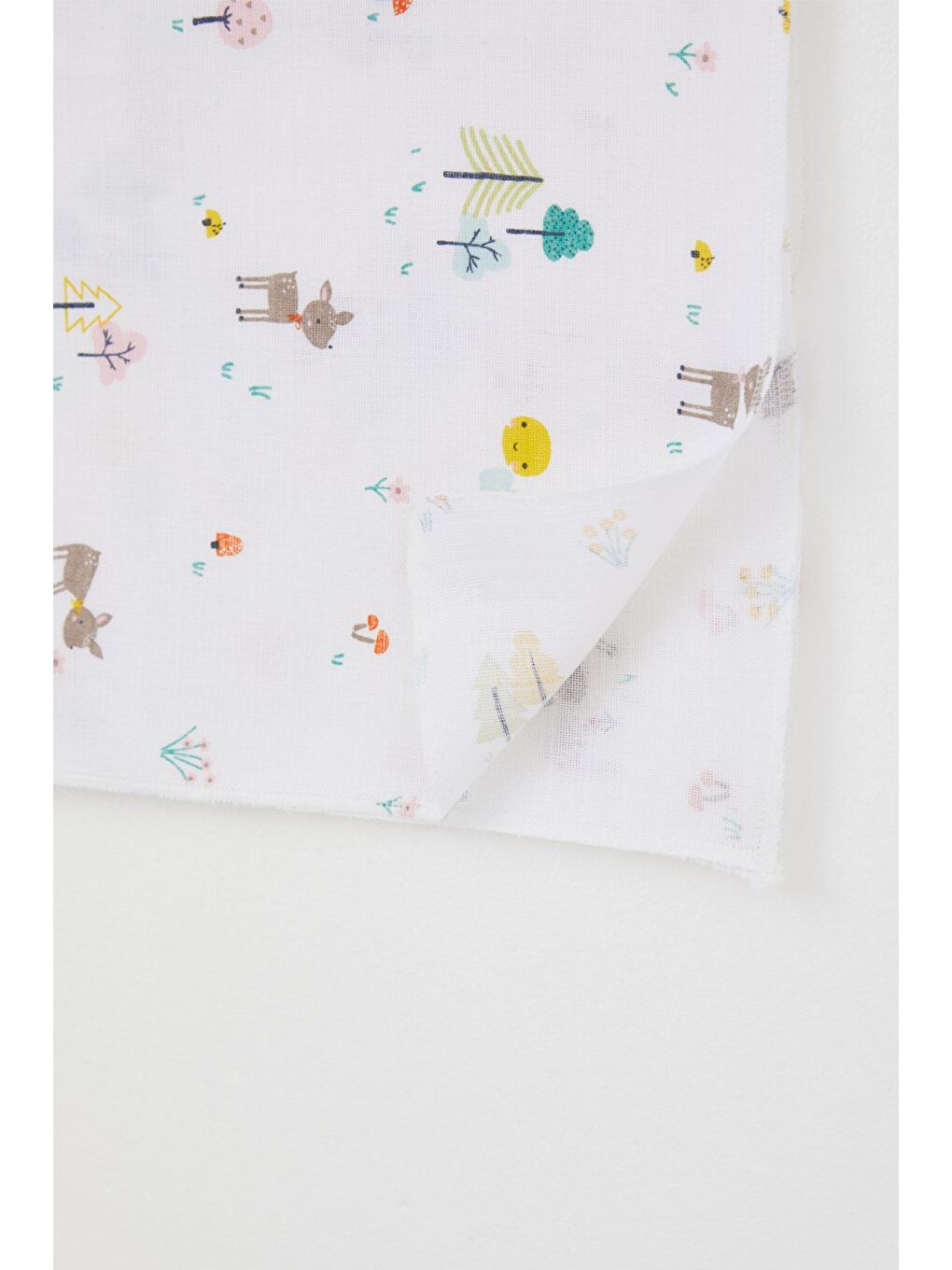 Yenidoğan Bebek Müslin Battaniye Bahar Temalı Ceylancık Desenli Beyaz (77 X 94 Cm)-2