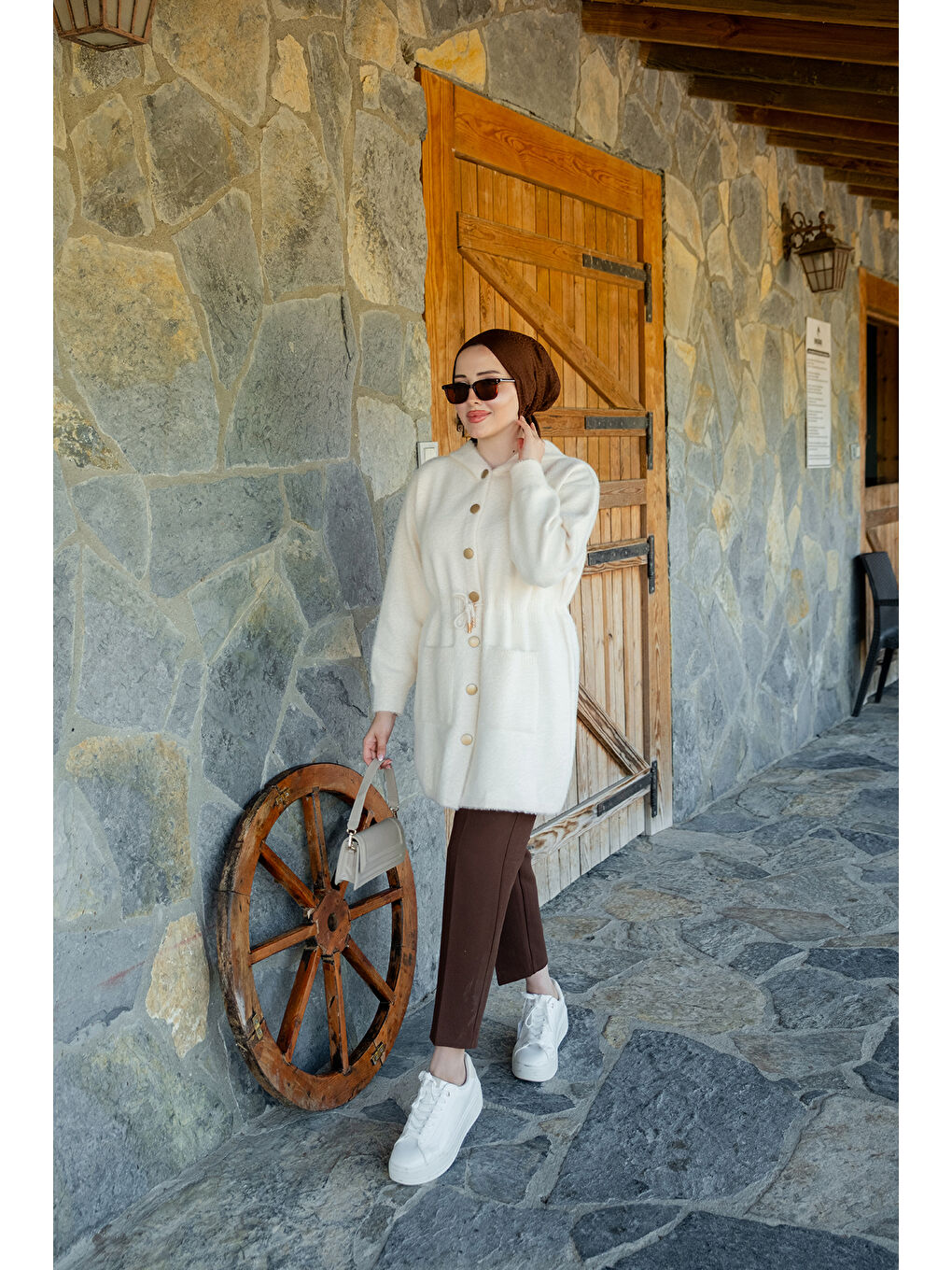 Kadın Kapüşonlu Triko Ceket Bej-1