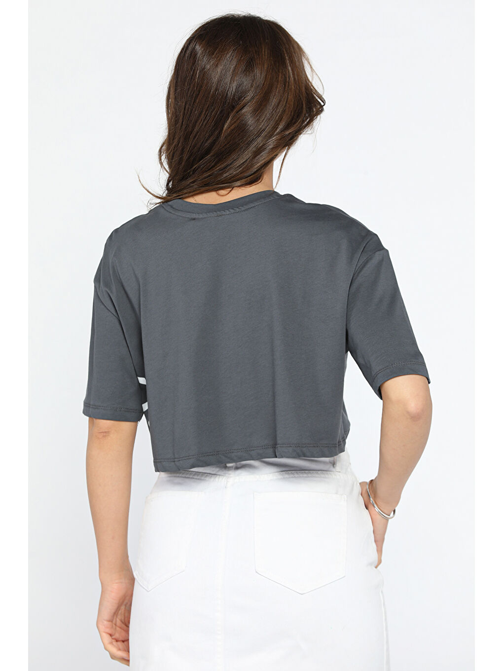 Gri Baskılı Bisiklet Yaka Kadın Tişört-3
