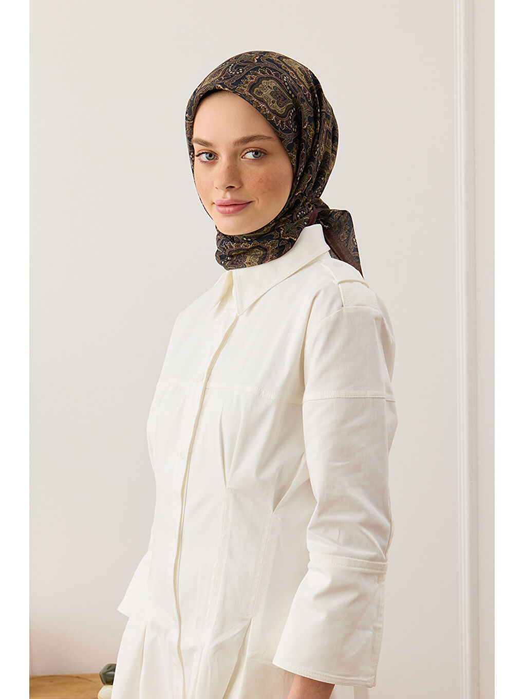 Haki Desenli Pamuk Eşarp Gita-1