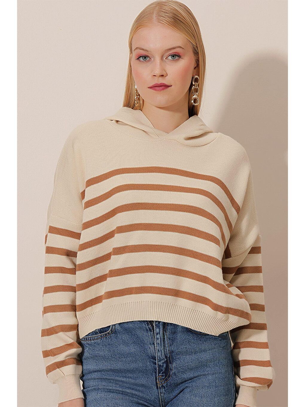 Bej Çizgili Kapüşonlu Triko SWEAT-2