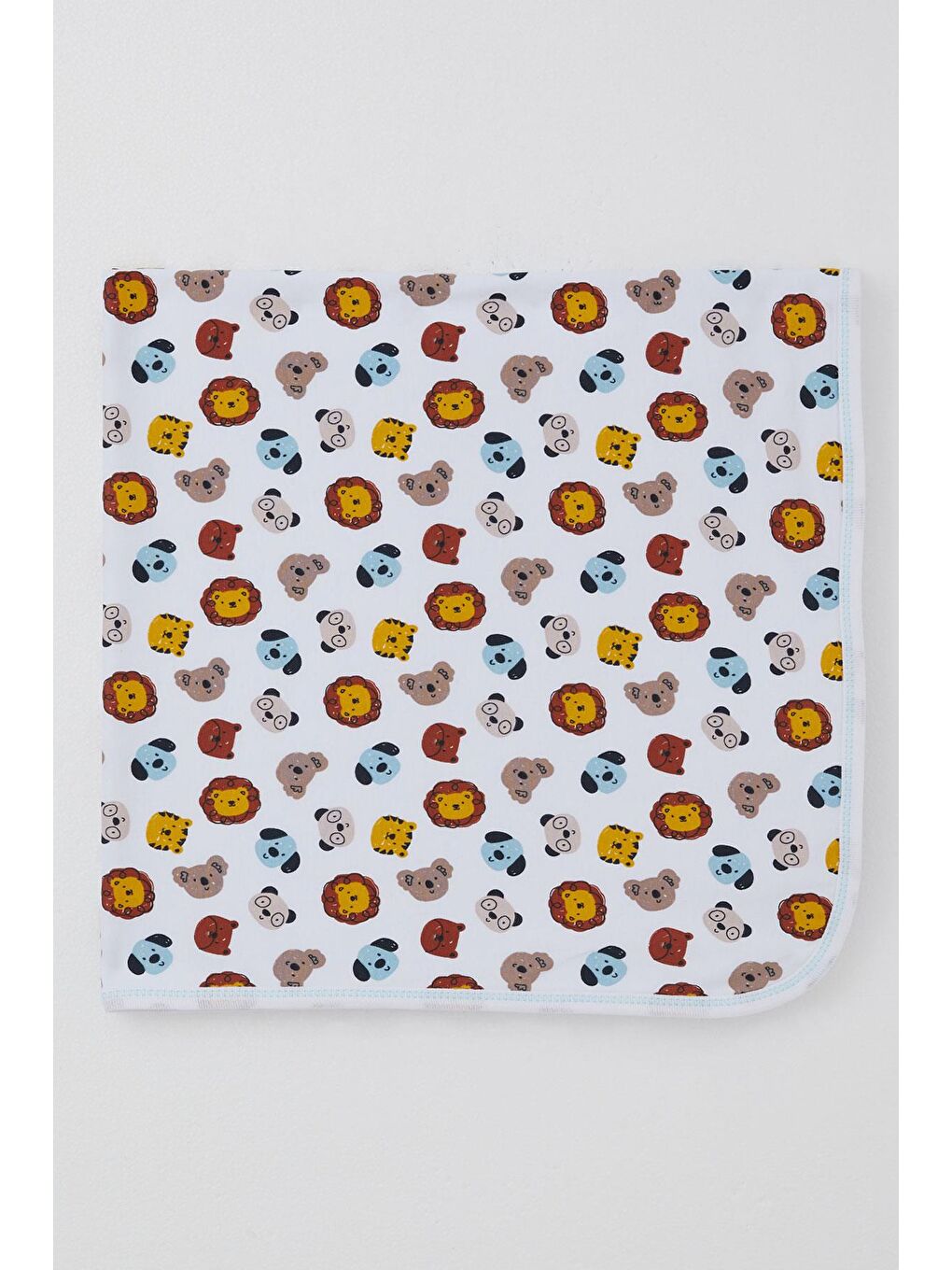 Yenidoğan Bebek Battaniyesi Sevimli Hayvancıklar Desenli Beyaz (76 X 87 Cm)