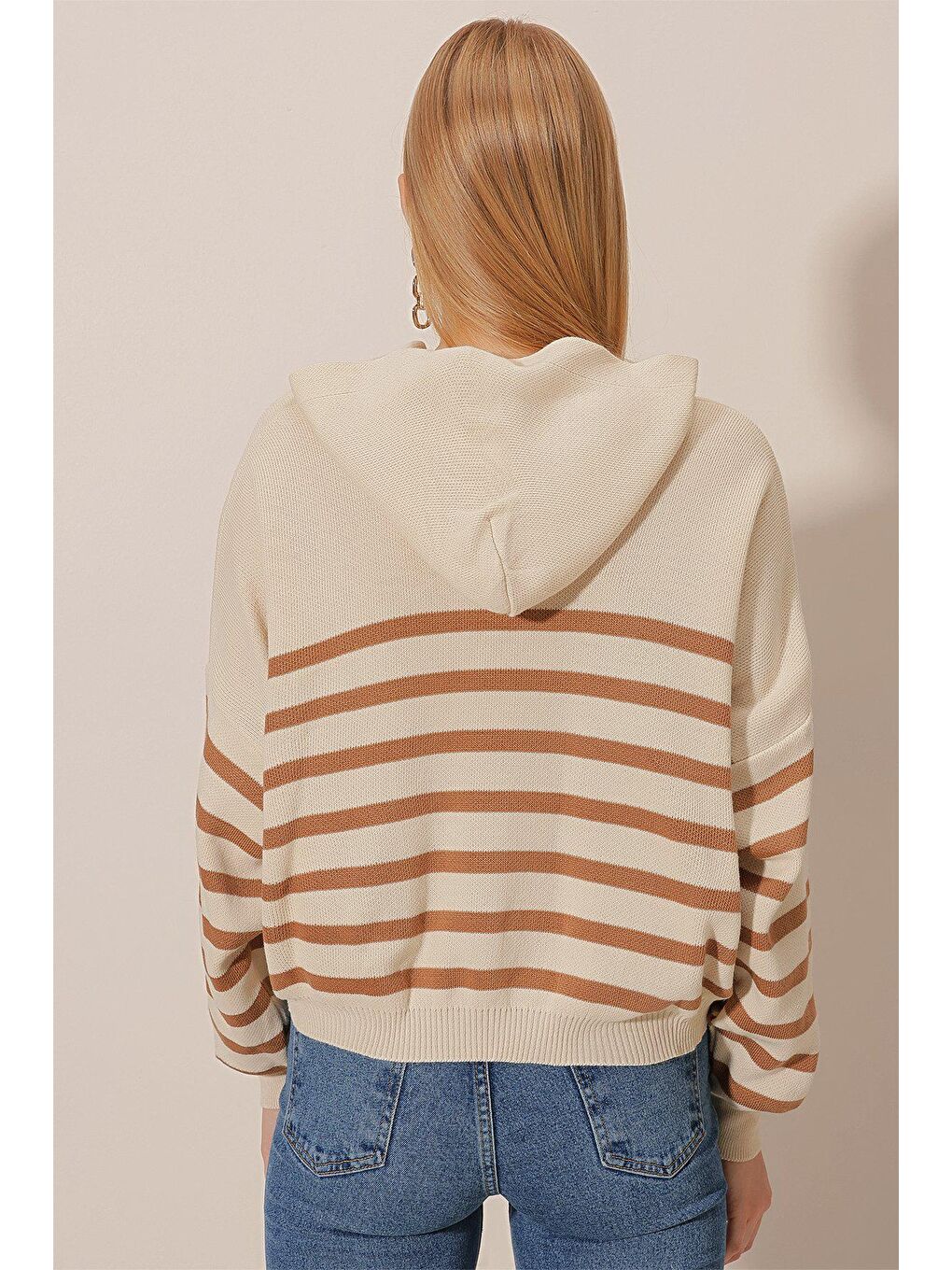 Bej Çizgili Kapüşonlu Triko SWEAT-4