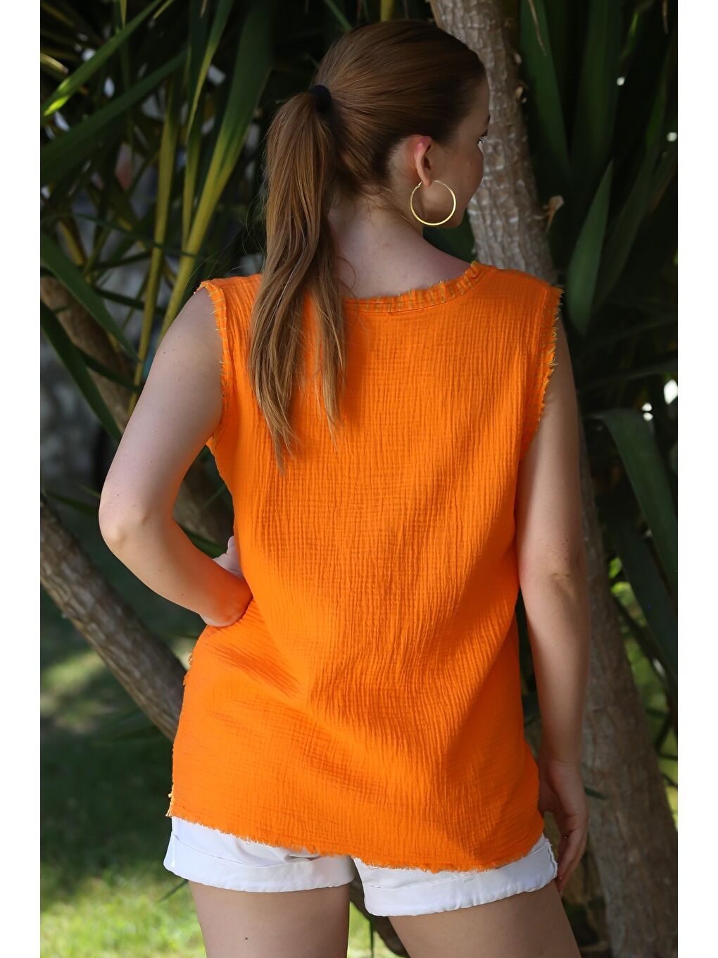 Organik Pamuk Turuncu Yuvarlak Yaka Kolsuz Yıkamalı Pis Dikişli Casual Müslin Dokuma Bluz 70 60-1