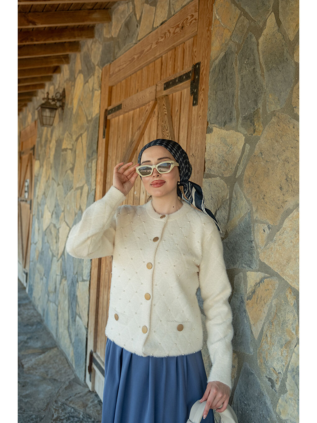 Kadın İnci Detay Triko Ceket Bej-2