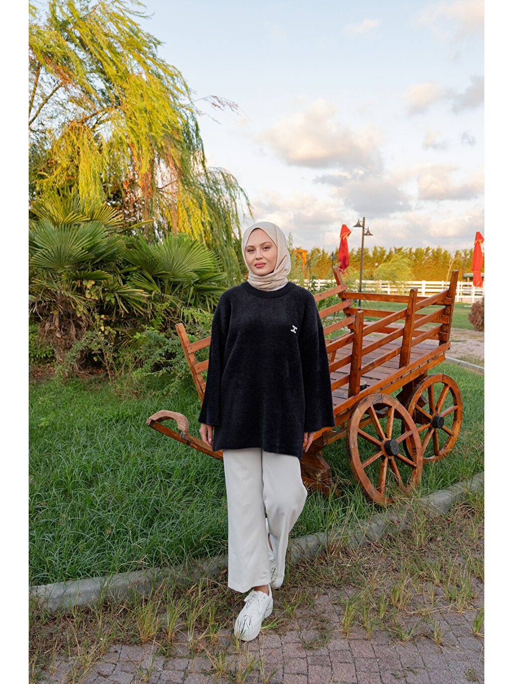 Kadın Taş Detay Triko Tunik Siyah-3