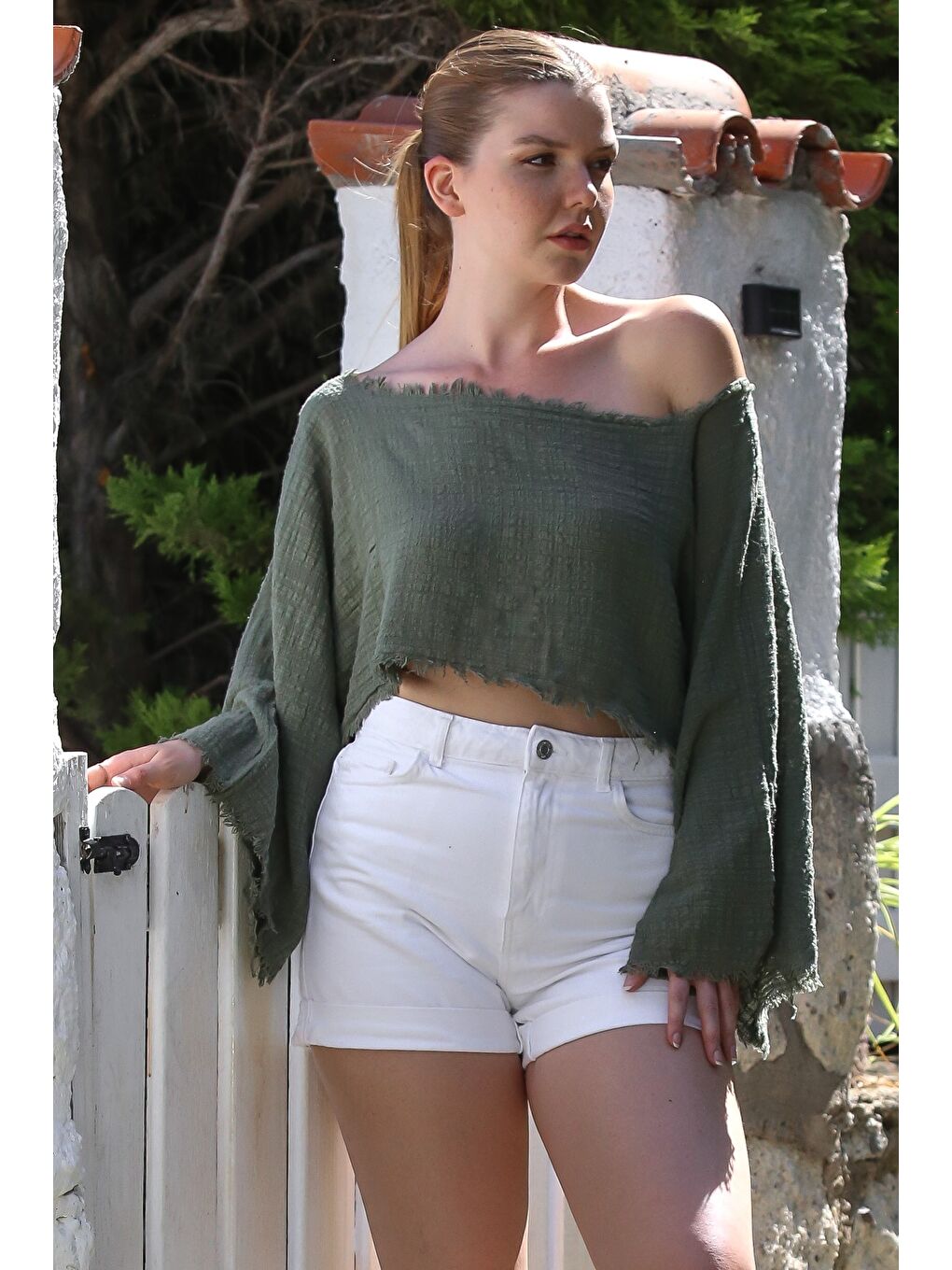 Organik Pamuk Haki Kayık Yaka Volanlı Kol Yıkamalı Pis Dikişli Casual Müslin Crop Dokuma Bluz 38 80-6