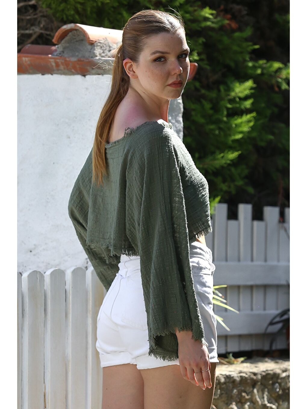 Organik Pamuk Haki Kayık Yaka Volanlı Kol Yıkamalı Pis Dikişli Casual Müslin Crop Dokuma Bluz 38 80-7