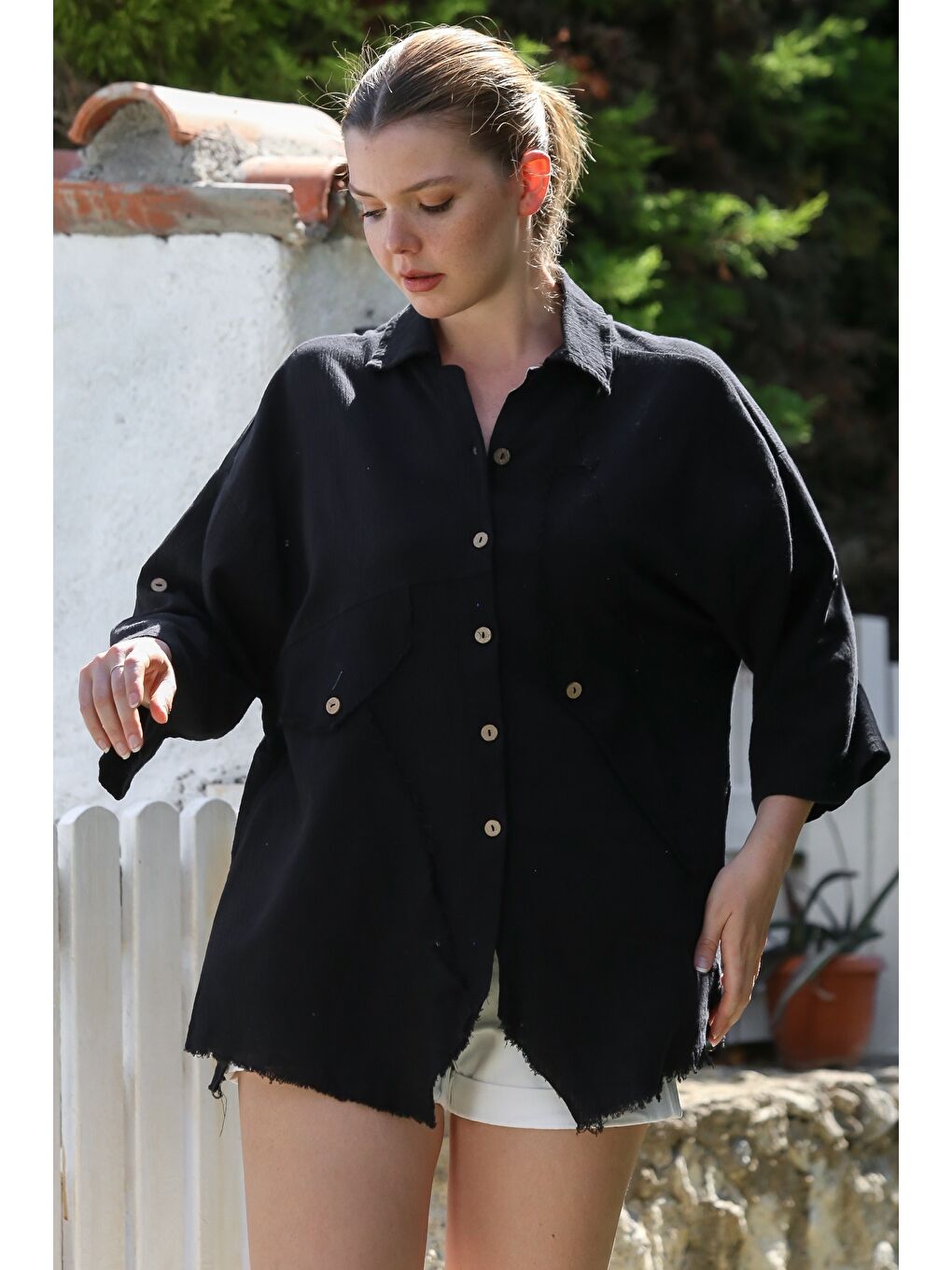 Siyah Gömlek Yaka Düğmeli 3/4 Kol Casual Dokuma Gömlek 70 65