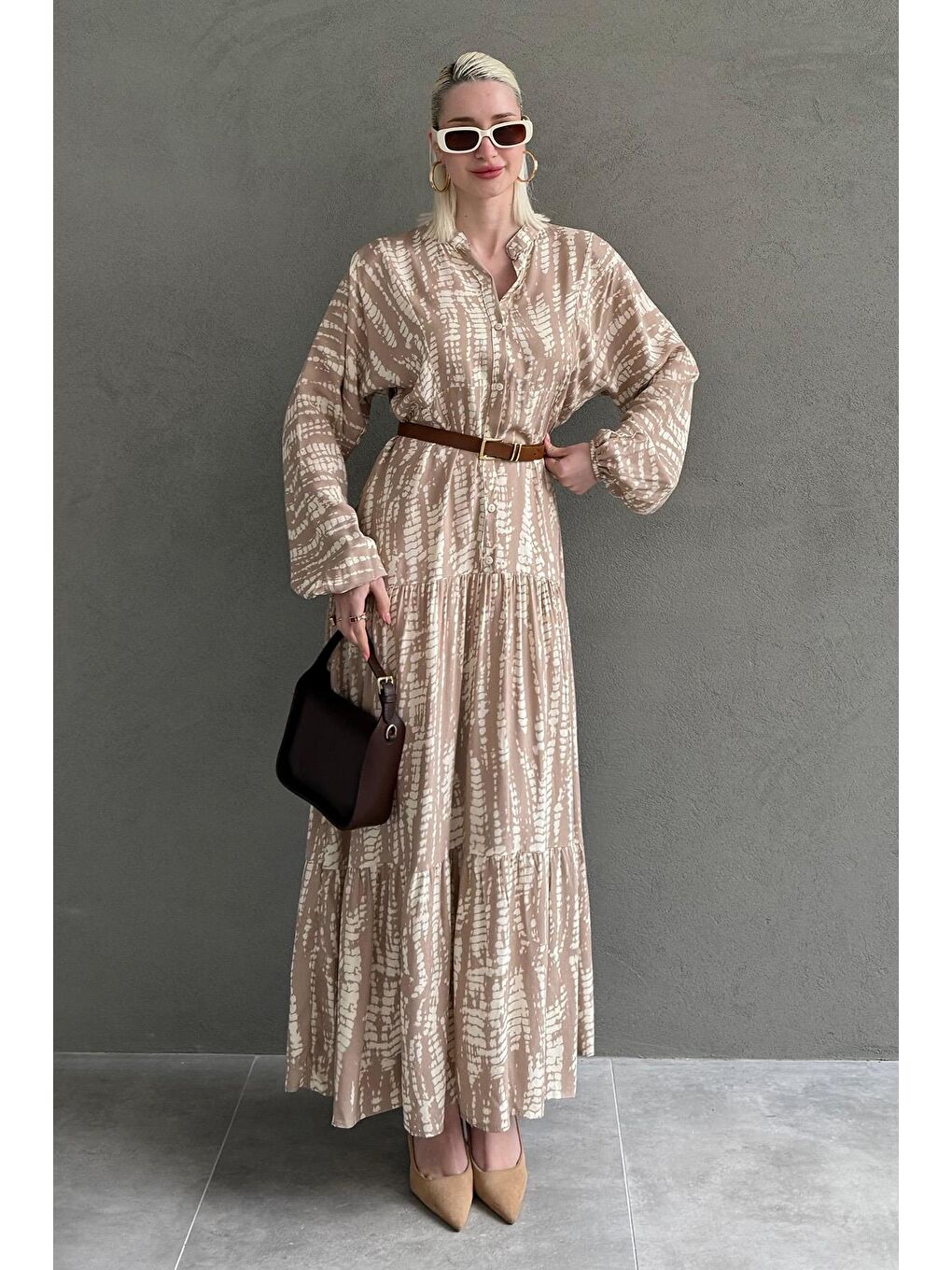 Bej Desenli Önü Düğmeli  Uzun Kollu Elbise Mg2398