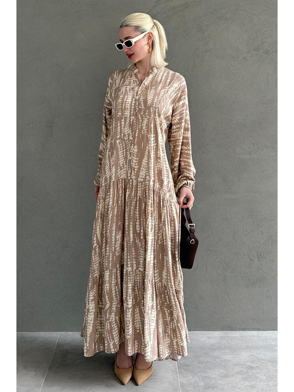 Bej Desenli Önü Düğmeli  Uzun Kollu Elbise Mg2398-1