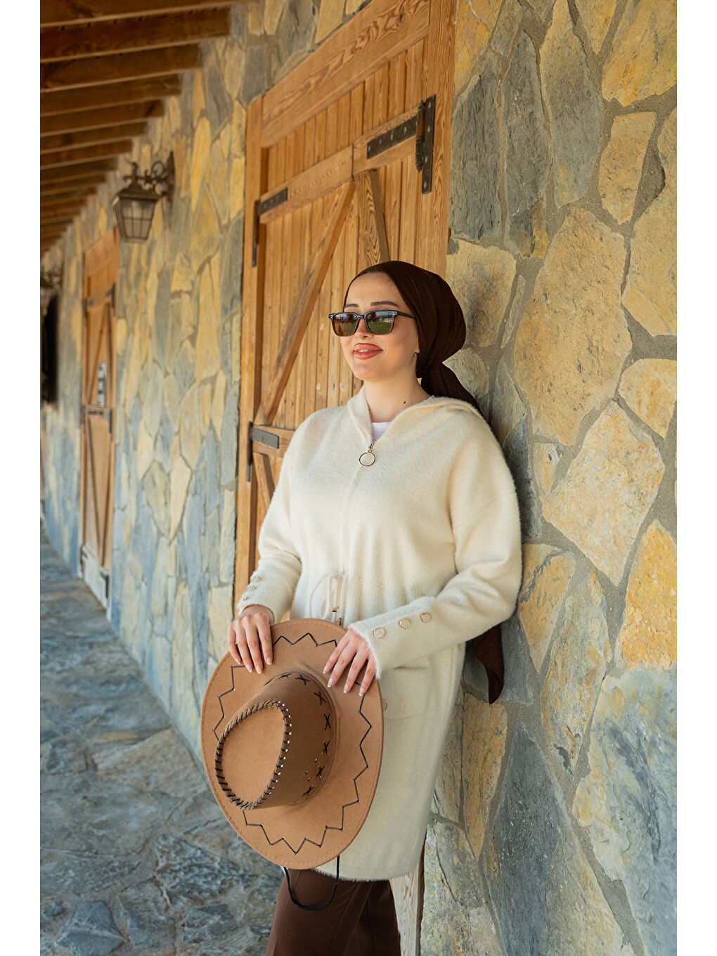 Kadın Kapüşonlu Triko Ceket Bej-2