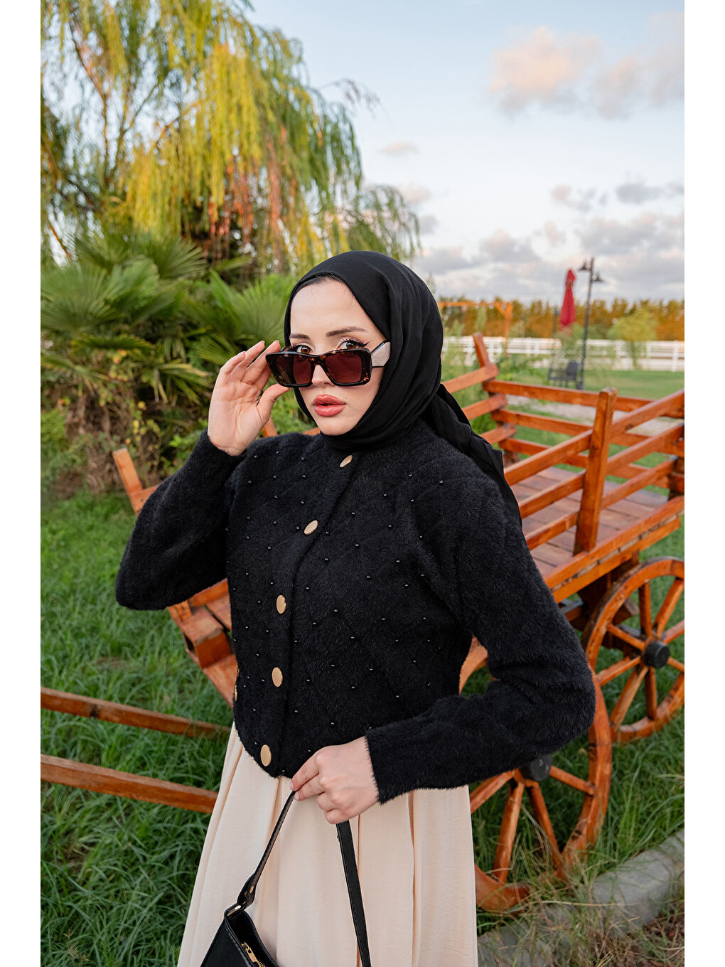 Kadın İnci Detay Triko Ceket Siyah-2