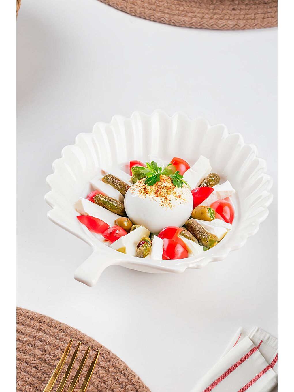 Beyaz Porselen Kase Yaprak Desenli 15 Cm-2