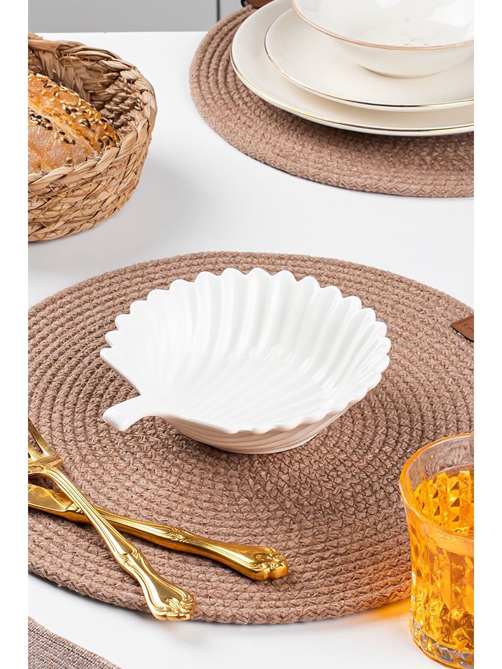 Beyaz Porselen Kase Yaprak Desenli 15 Cm-3