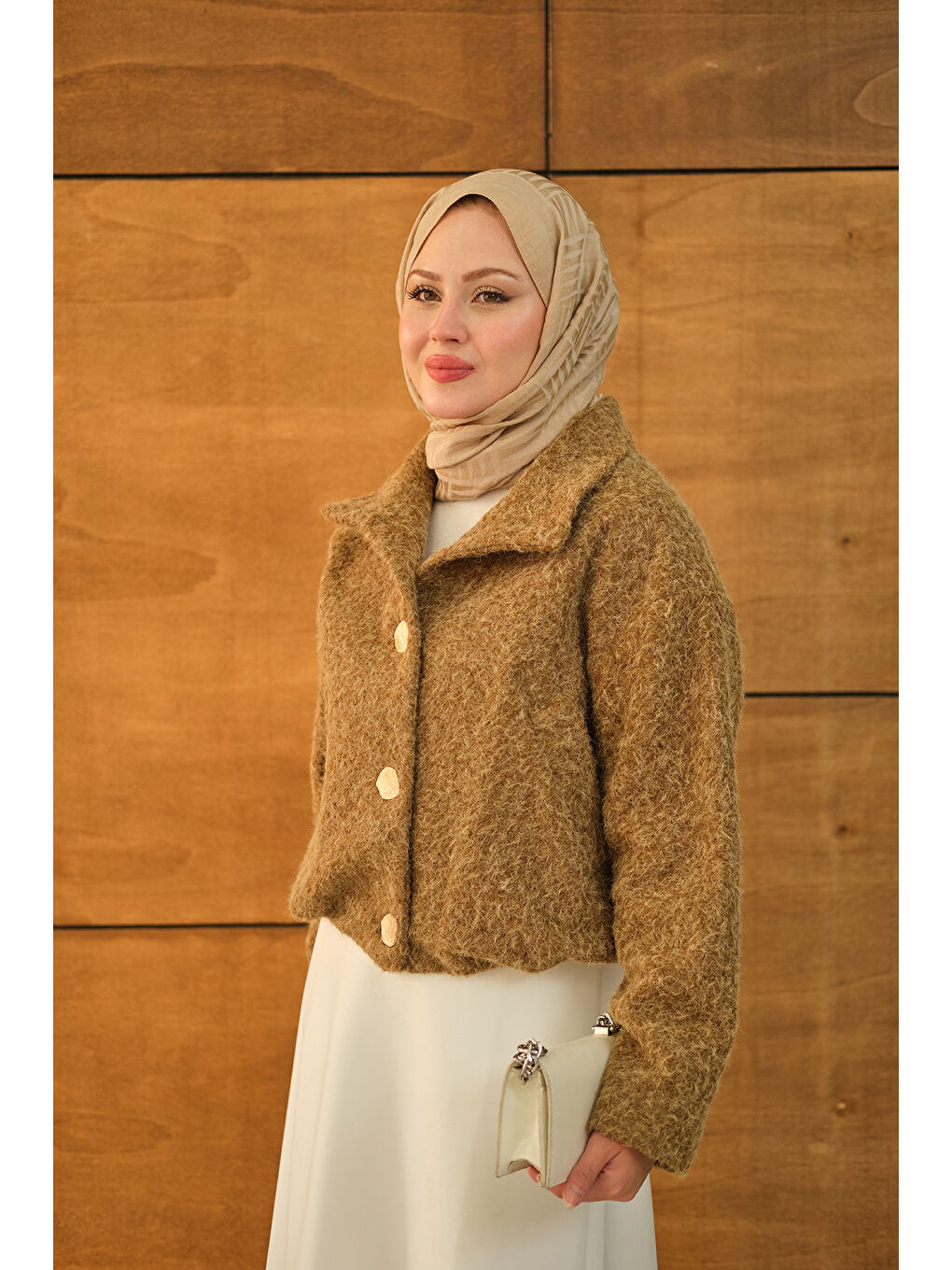 Bej Kadın Düğmeli Kısa Keçe Kaban Vizon-2