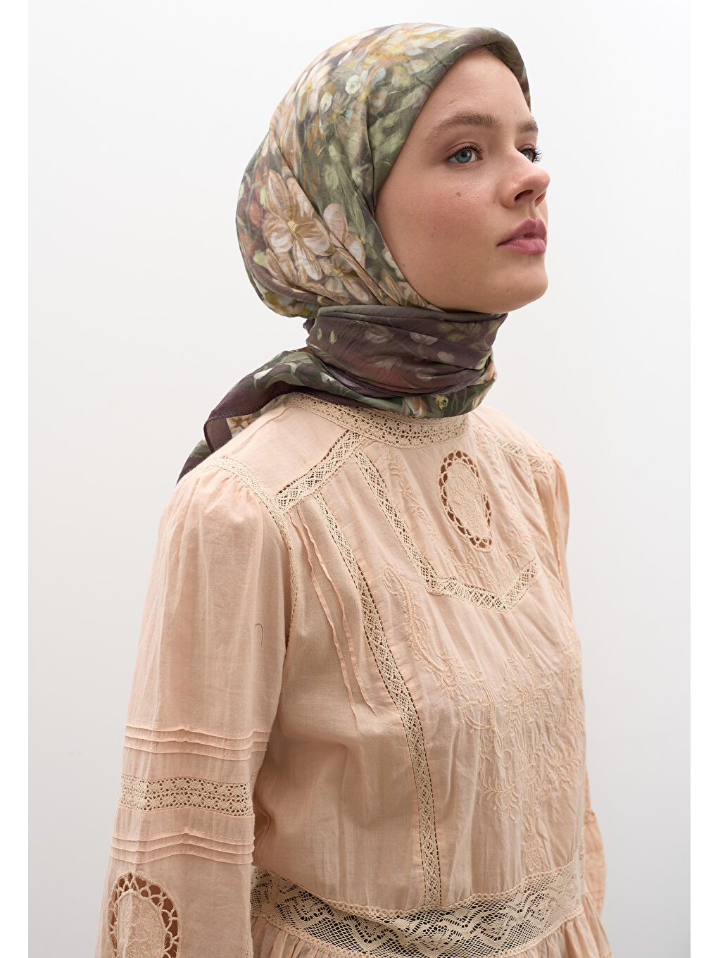 Kahverengi Wısterıa Desen Pamuklu Viskon Eşarp Tozlu Kahve-2