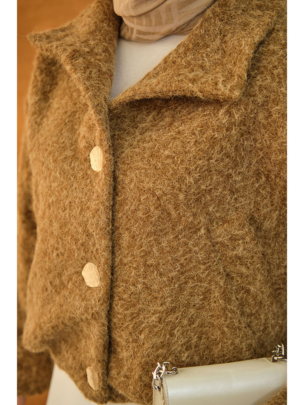 Bej Kadın Düğmeli Kısa Keçe Kaban Vizon-4