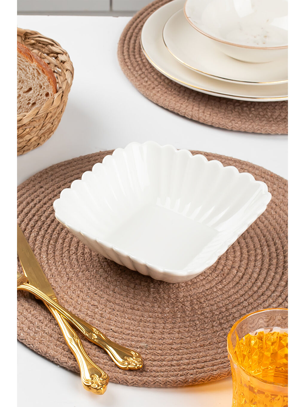 Beyaz Porselen Kase Kare 16 Cm-2