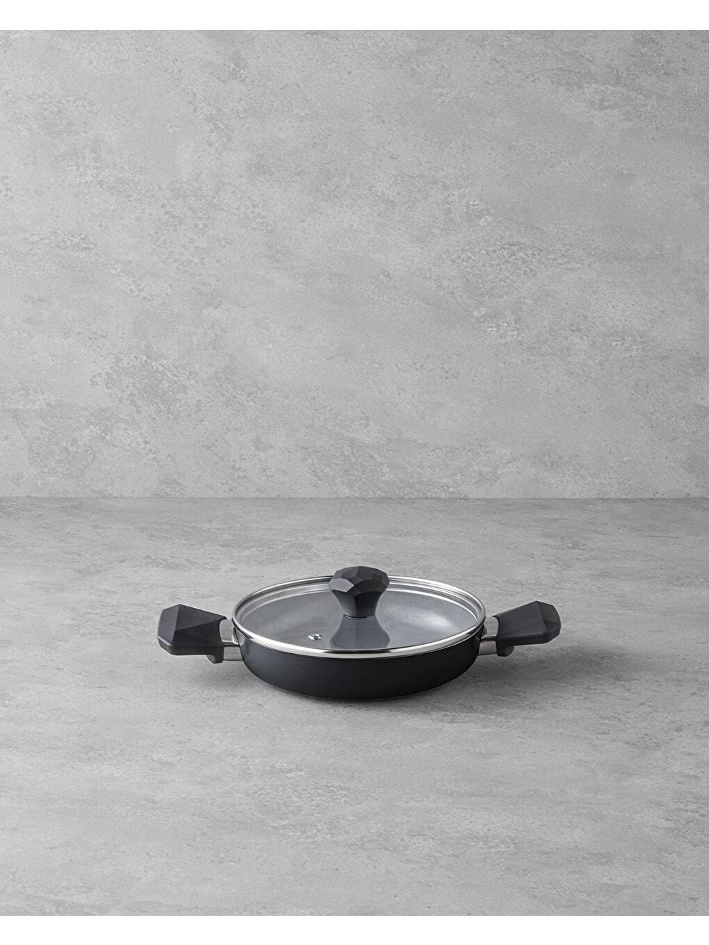 Prego CeraWell Kapaklı Sahan 20 cm Siyah
