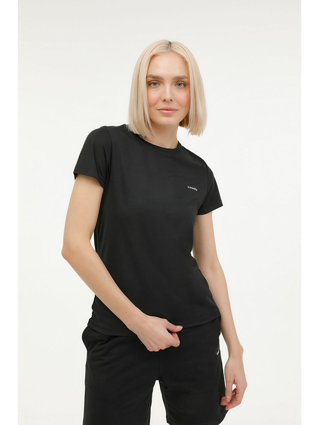W-SN230 BASIC PES C NECK Siyah Kadın Kısa Kol T-Shirt