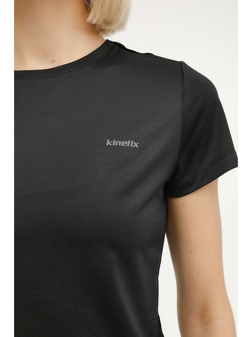 W-SN230 BASIC PES C NECK Siyah Kadın Kısa Kol T-Shirt-3