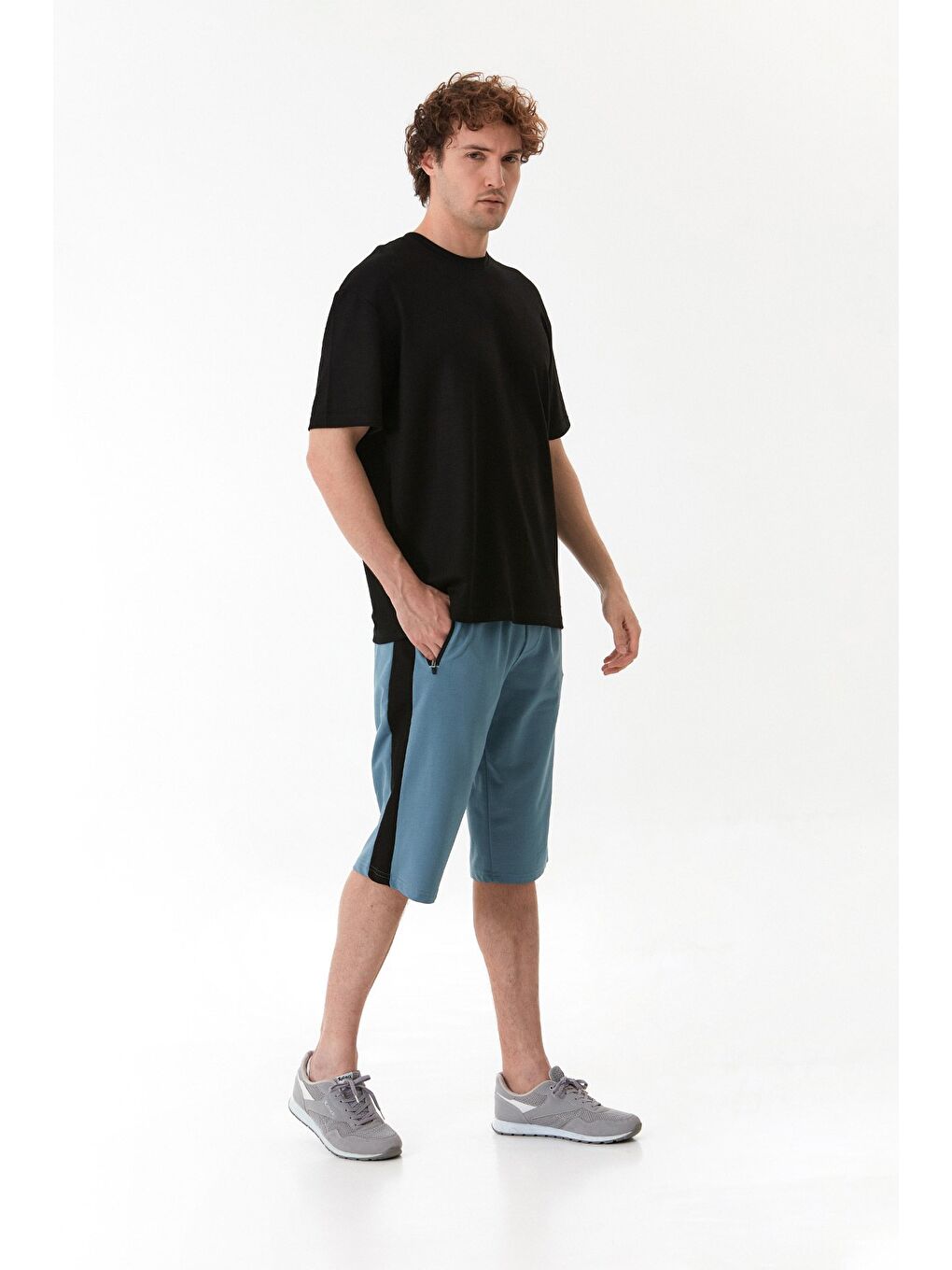 Mavi 98 Baskılı Cebi Fermuarlı Kapri