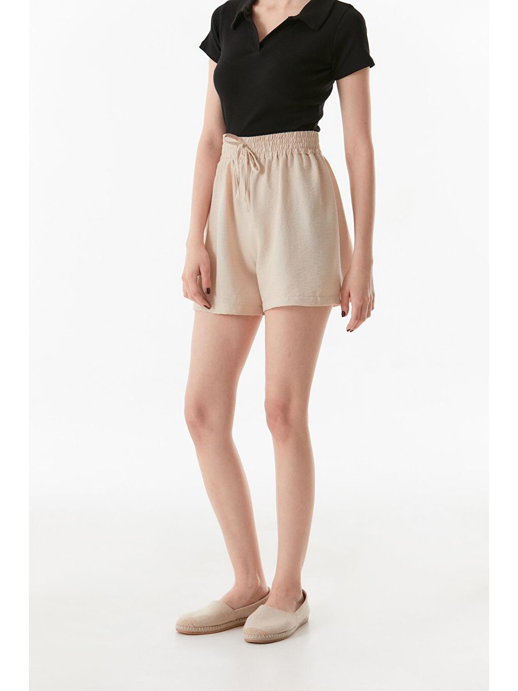 Bej Basic Ayrobin Kumaş Beli Bağcıklı Şort-2