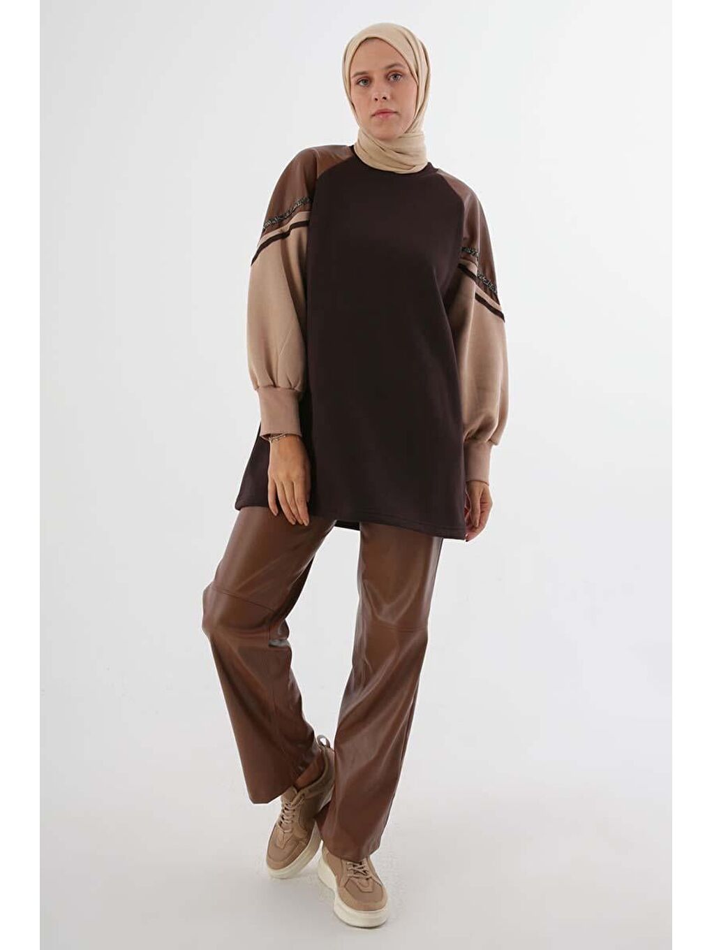 Kahverengi Acı Kahve-Şardonlu Deri Garnili Şeritli Sweatshirt