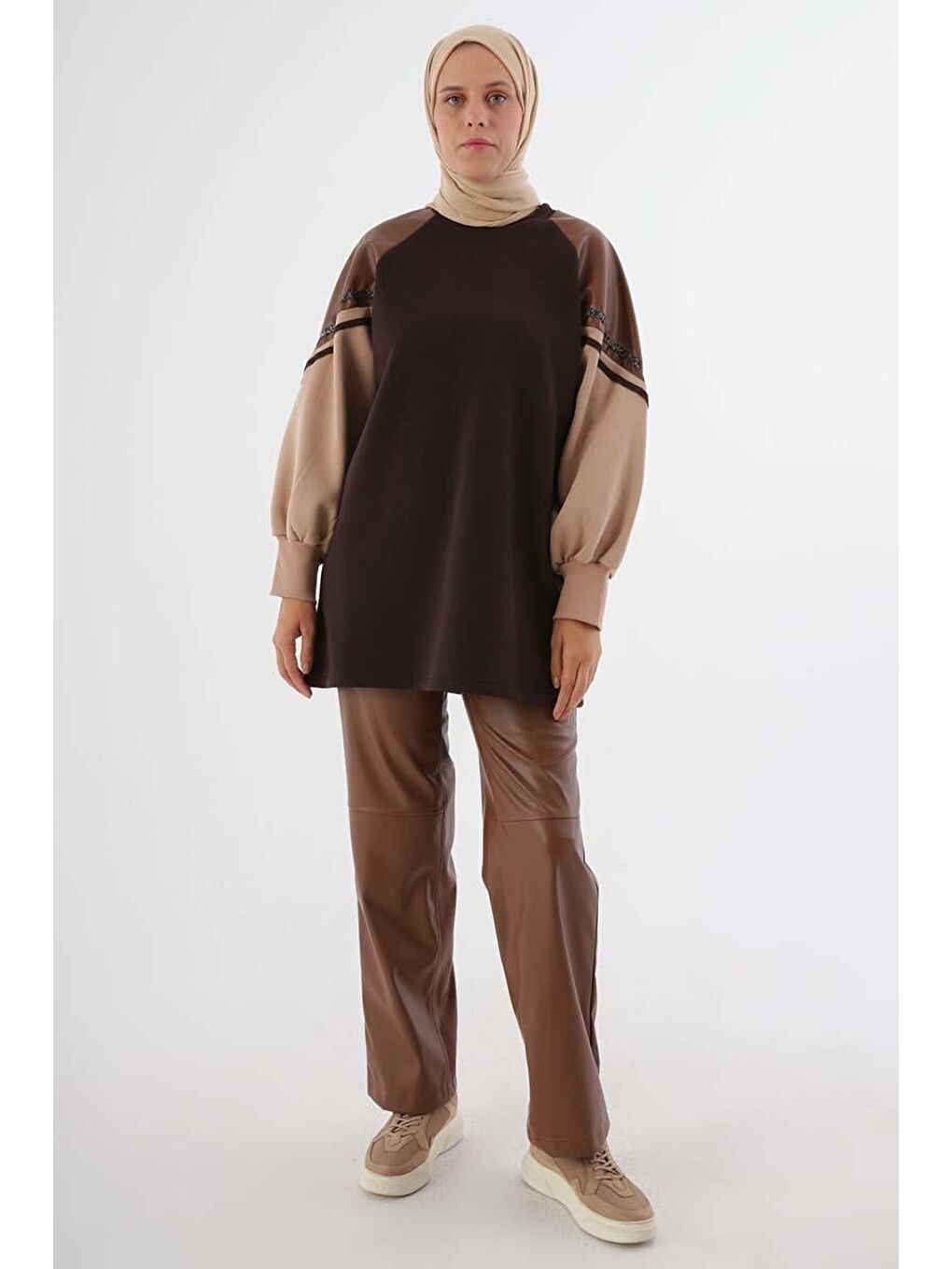 Kahverengi Acı Kahve-Şardonlu Deri Garnili Şeritli Sweatshirt-1