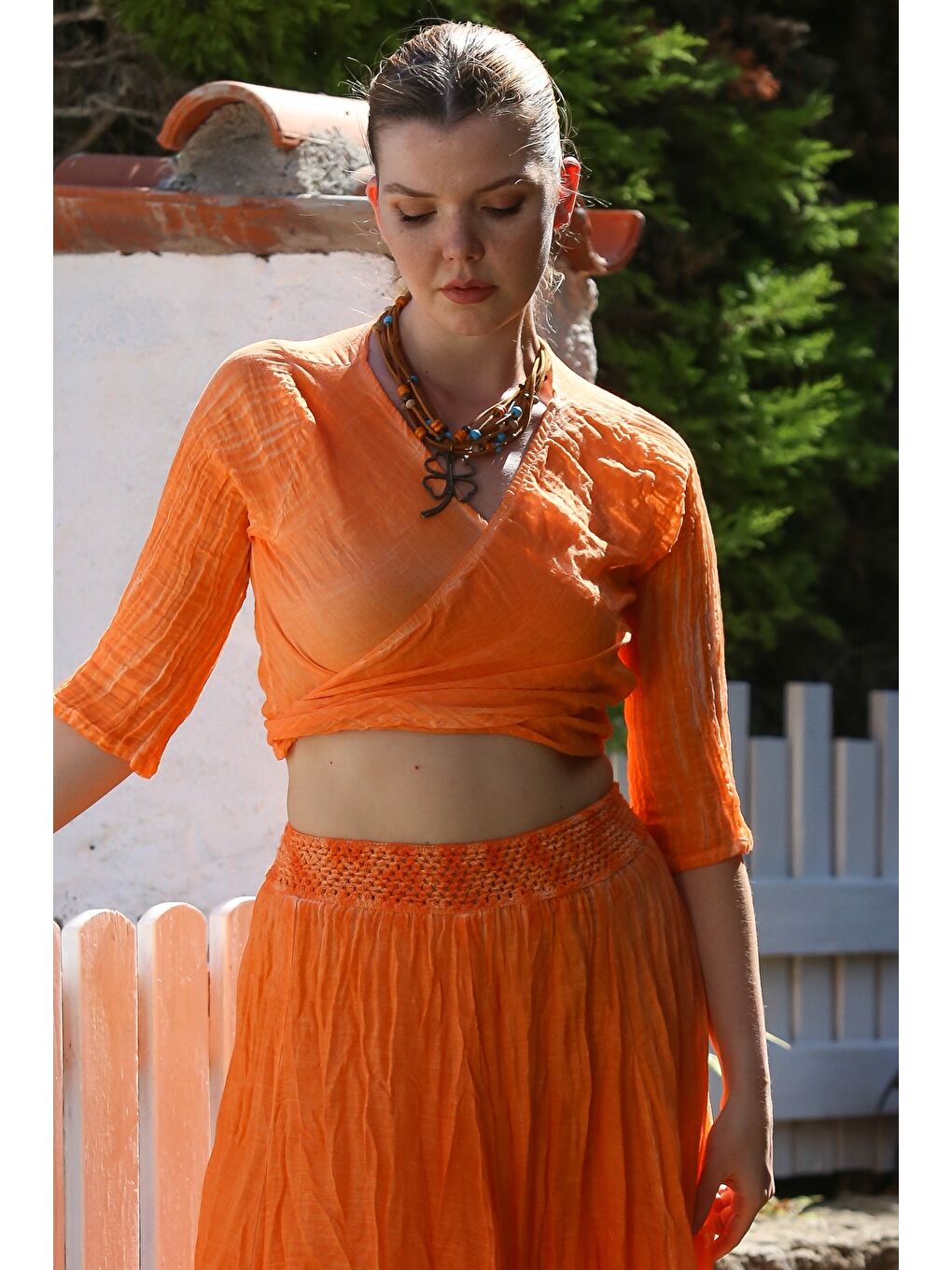 Organik Pamuk Turuncu Kruvaze Yaka 3/4 Kol Bağlamalı Yıkamalı Casual Crop Dokuma Bluz 40 60-4