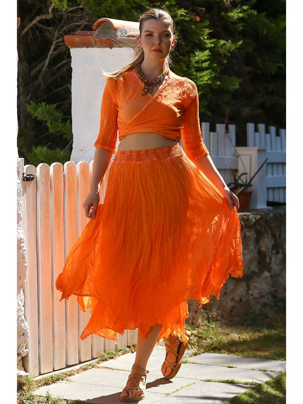 Organik Pamuk Turuncu Kruvaze Yaka 3/4 Kol Bağlamalı Yıkamalı Casual Crop Dokuma Bluz 40 60-7